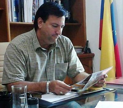 Ingeniero Civil de profesión, Cálculos, Fundaciones, Análisis de Precios e Inspección de Obras.

Locutor Comercial Certificado Radio y TV. Voiceover. Publicidad