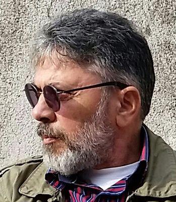 YLMZHUROGLU's profile picture.