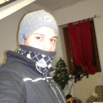 قمرٌ قمرٌ سيدنا النبي قمرٌ وجميل وجميل سيدنا النبي وجميل 
اللهم صل وسلم وزد وبارك على حبيبي وحبي محمد ❤️❤️