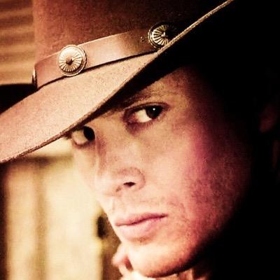 I'm a demon hunter, i married a half demon @Southern_Chanel on 11/21/14 @Charmed_Phoebe is our BFF. Chanel kicks ass #Charmed# AC/ 21+