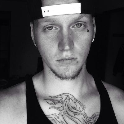 so_blown's profile picture. Forever Navigating The Darkness