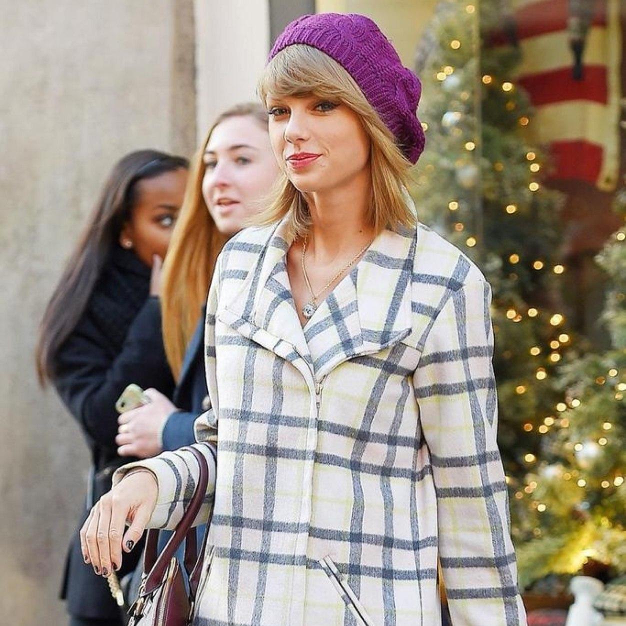 Darling, i'm a nighmare dressed like a daydream