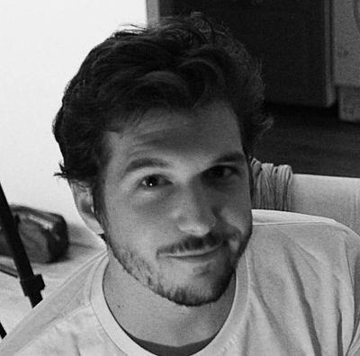 I love everything about digital. Passionate of cinema, pictures and Start-Up, I have too many project in mind, the first of all : HERAW