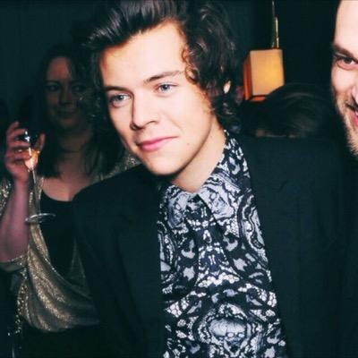 Follow @harryxlawley or i unfollow