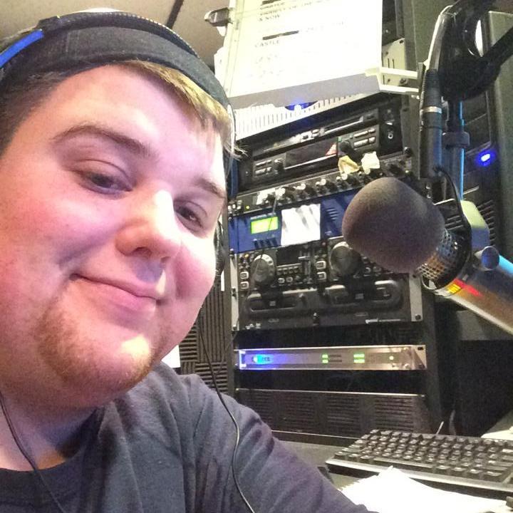 Up and Coming Broadcaster.Specs Howard Graduate and Sports Fan. Let's talk sports! Check out my YouTube Channel.