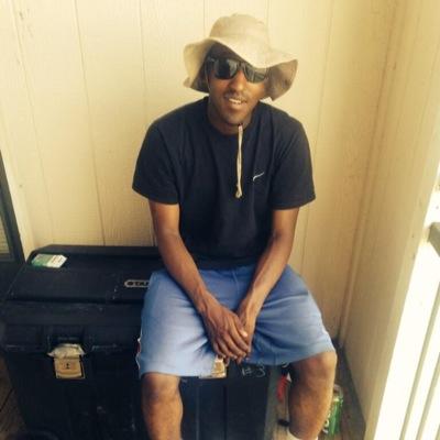 Killa_ques_'s profile picture. Rather hold mii head high and die than live and duck 
 Instagram: killa_ques_ Kik: quesyyy