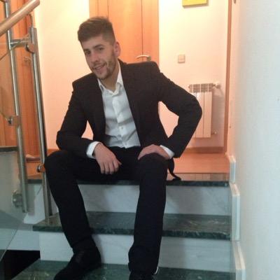 ex Jugador del C.D Guadalajara B, hogar alcarreño y atletico guadalajara!! Yo lucho por un sueños y seguiré hasta k lo consiga...