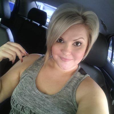 Licensed hairstylist...I'm that bitch that makes your baby mama look good!!