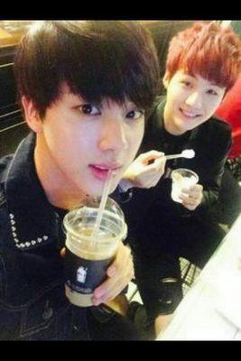 Failed roleplayers acc of BTS's visual, Kim seokjin. //92L//yaoi//sorry, I'm already relationship with @btsugra. ganggu dia? your life in ma hands, bro.