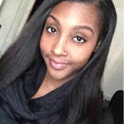 HajaKhadija_'s profile picture. Can't write a bio on someone who's still LIVING.