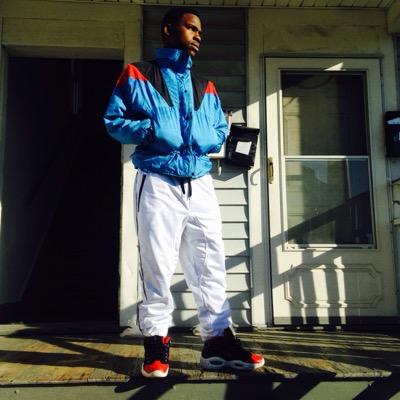 follow me i follow back 
R.I..P Kimani
 Kennedy High