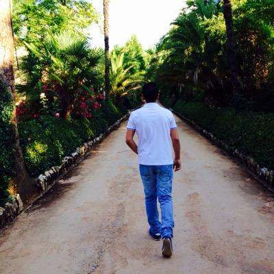 Lo mejor de lo imposible es que lleva lo posible en sí mismo.