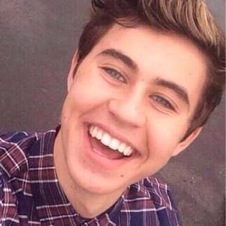 if you're reading remeber that you're perfect how you are babe☀️ please follow @onlygrier she gave you this free follow ☀️