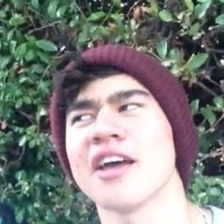jb e3 5sos