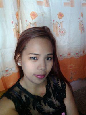 zhimplemhie's profile picture. hello there