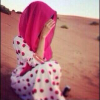 مطلقه من قطر عمري 24