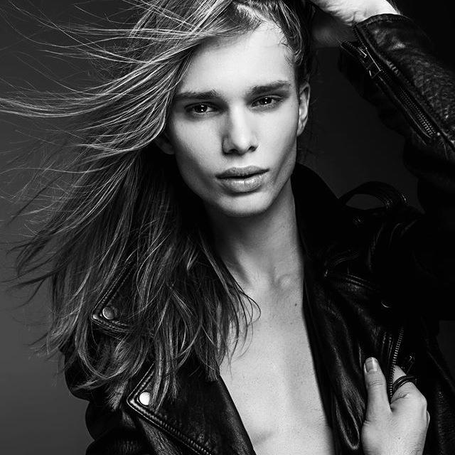 model / singer from Poland https://t.co/n2gbQsuNi6 snapchat: mateuszmaga mateuszmaga.mm@gmail.com