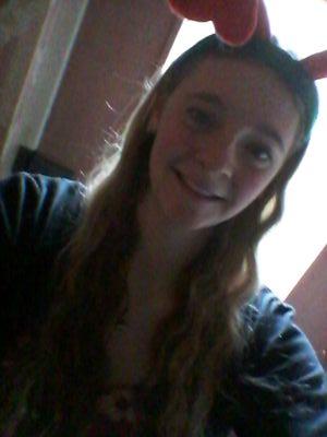 Cat Valentine stole my heart, and Ariana Grande never gave it back :3 I follow back :)  My YouTube: