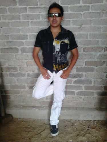 travieso jugueton y atrevidon