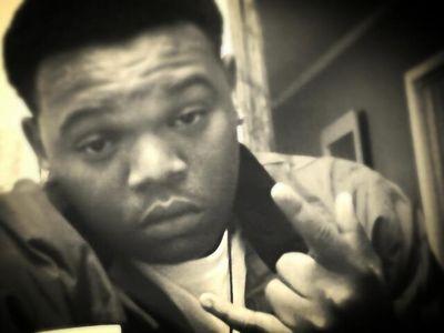 name: eli
age: 19
kik:dboyelijah
instagram: Eli_mane_la_flare
i fuck with them falcons and OKC
s/o to my fam 2512.... who fuckin with us?