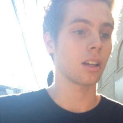 saved!! please follow @legsoverluke
