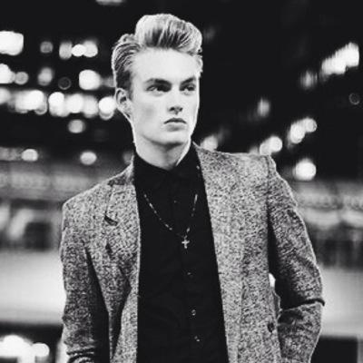 Levi Heath Benson, gossip columnist for The Greenville Post. I make lies out of stories and stories out of lies. And I get paid for it. [#DSOCRP]