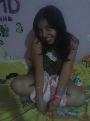 Amo a one direction son mi vida ellos estubieron cuando.nadie mas estubo los amo chikos d 1D