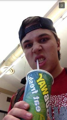 Nelson2Scott's profile picture. i golf a bit.