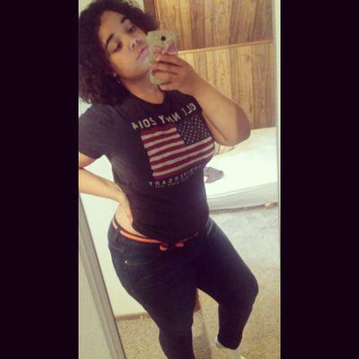 Yazmines Mommy // Cleveland  // Single