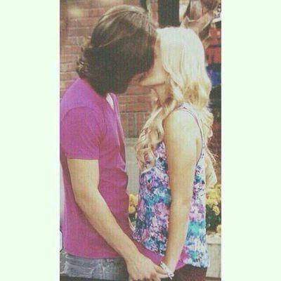 Big Time Rush|| Kickin 'It|| Kucy of BTR|| Kick of Kickin 'It|| Leolivia Leo Howard and Oliva Holt|| Hola soy German|| Mi Life♥.