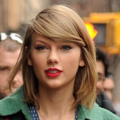 NASHVILLE CONCERT 9/26/15 she never goes out of style. also love tvd