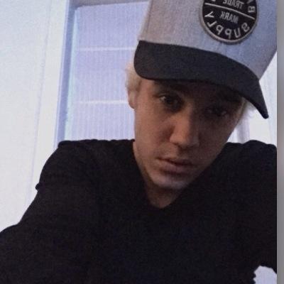 BIEBERXMASFahlo's profile picture. @justinbieber will follow you if you RT MY TWEETS & kind enough to RT }} https://t.co/WF4ekxda3A believe ilysm