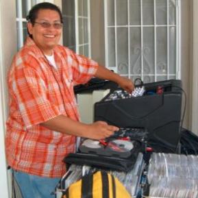 Am dj puma007 been djing for over 14yrs and continue to improve daily. I love what I do. am also on http://t.co/z04ylUxyll, http://t.co/1cjbjzX7Oo