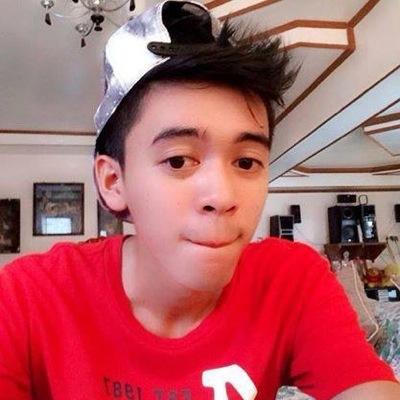 ferrer_frank19's profile picture. 