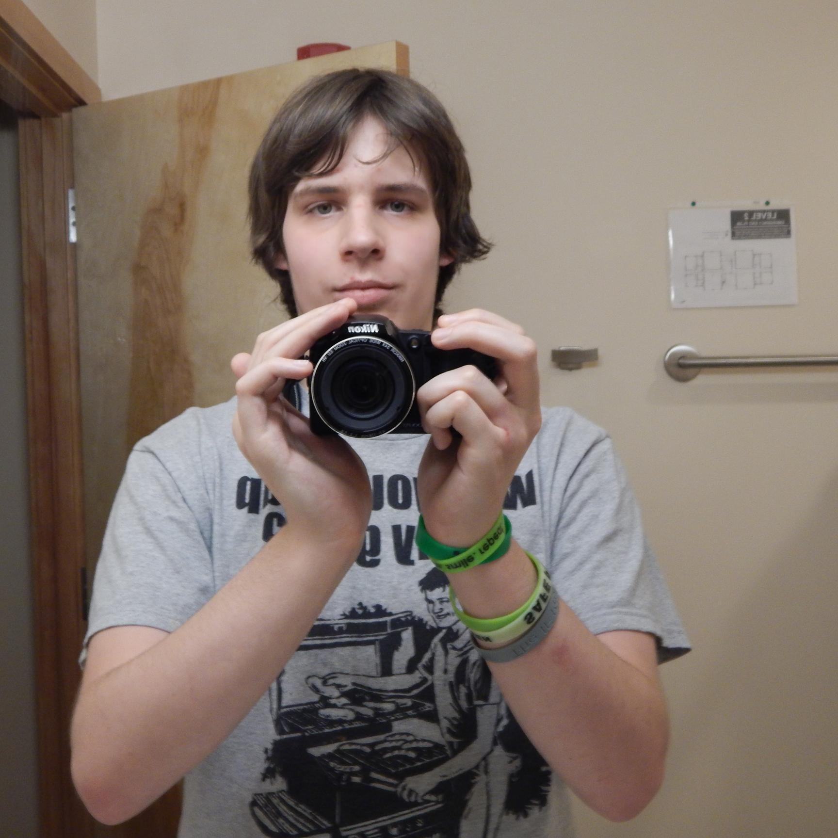 Gamer Soon to be Host of Gaming Team
