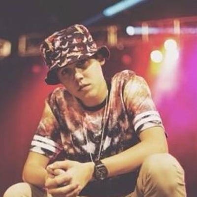 saved_acc56565's profile picture. Follow @WHATACASHEW (and gain 5 free follows) or I unfollow.