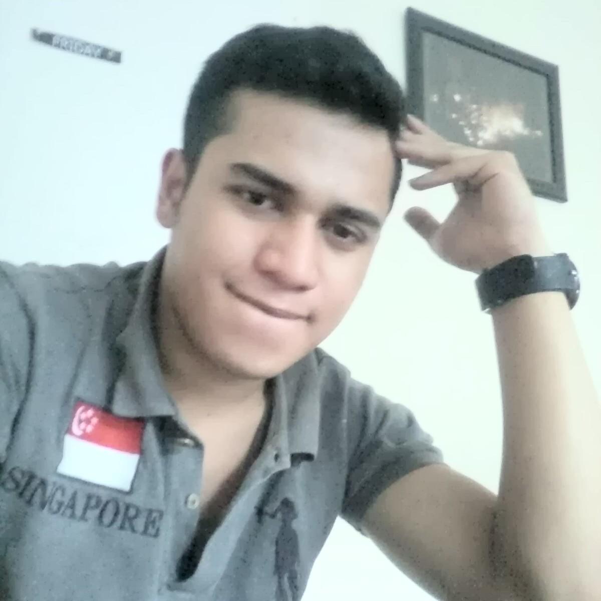 Agen jual crem,pket body.pelangsing,pmerah bibir,dll baju couple pin:24DD5710....whatsapp.085754391778 pengirman via jne k seluruh indonesia