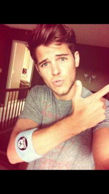 yungbasedgrif's profile picture. God first. Baseball second.