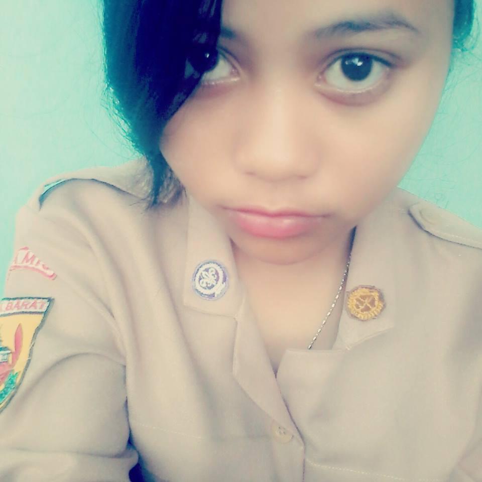 I am kpopers , I am SONE , TaeGangster/TaeGang Unite , HERE'S TO NEVER GROWING UP , my faceook : Eliss Ajja , my twitter : @anneliese_17 , my IG : Hirukaz00 ,