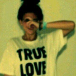 Instagram/h_______kk  #// ابوي العين وامي نضرها#
