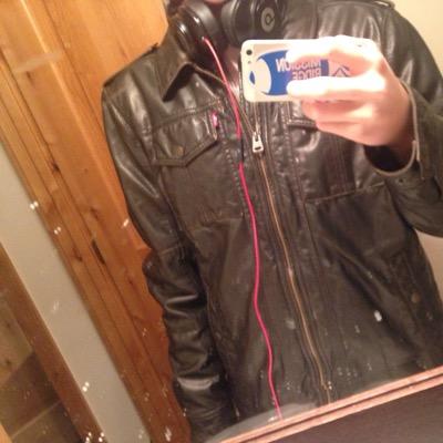 noahellis14's profile picture. sports and marines country living tobacco dippin S.O.B