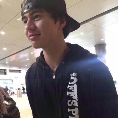 uhhcalumm's profile picture. 