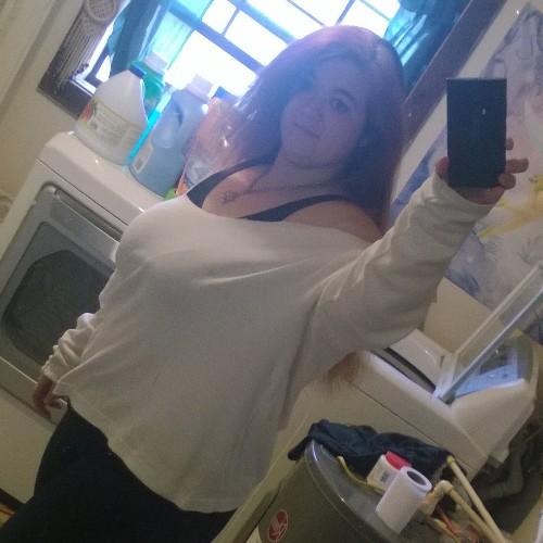 shellyboo1999's profile picture. Im 19 and I am funny and a big book worm