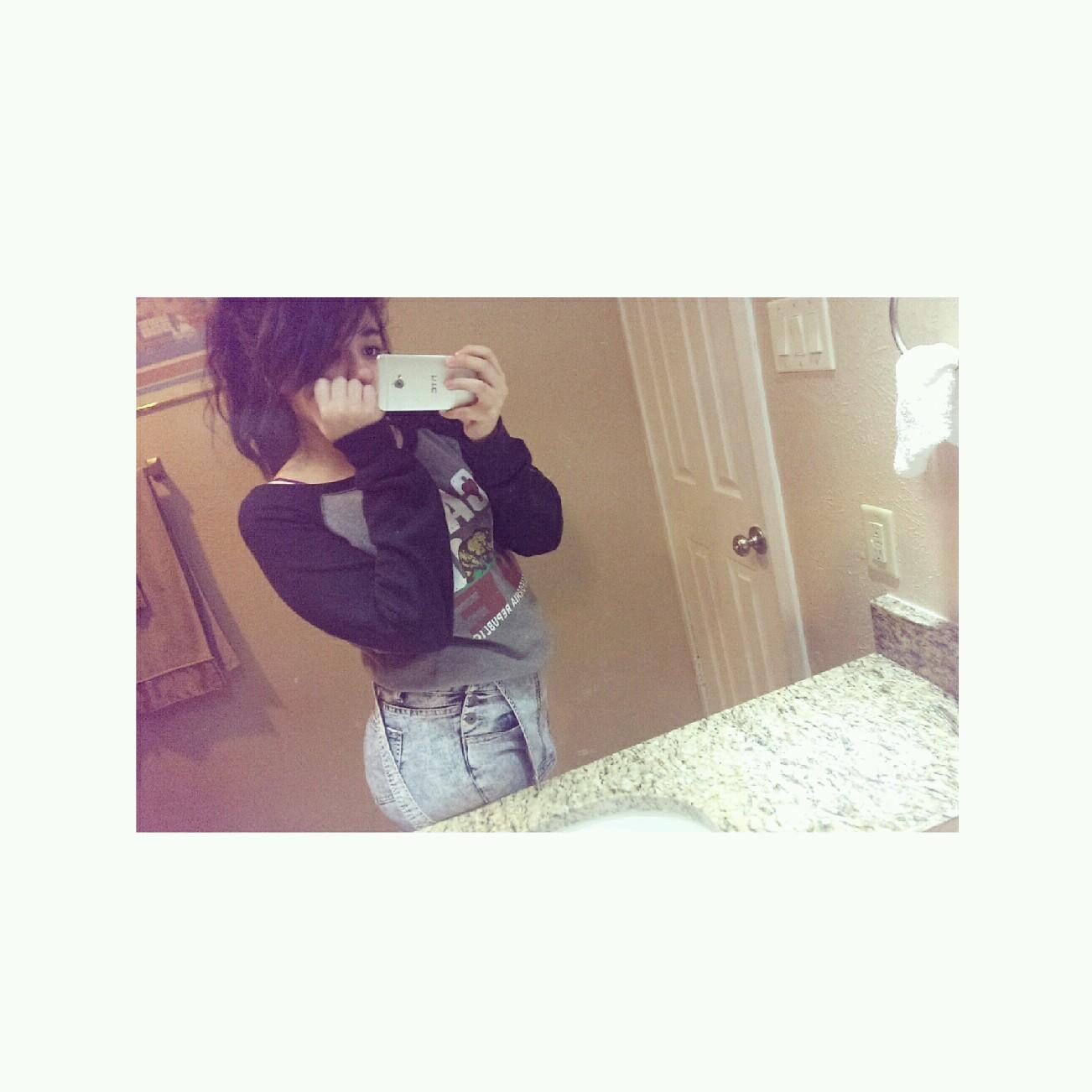 SOUTH DALLAS
.
.
Bruno's Wife

.
.
3|12|00 bday

.
.
킴벌리