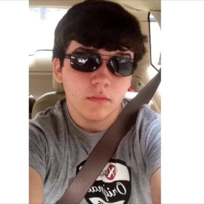 thatguycyro's profile picture. Ayeee