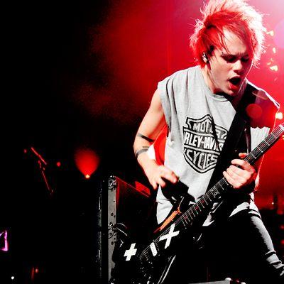 Hi beautiful creature ;) Free follow from me! So as a return can you please follow @mattxxdinosaur ❤ Thanks! Loveya :*