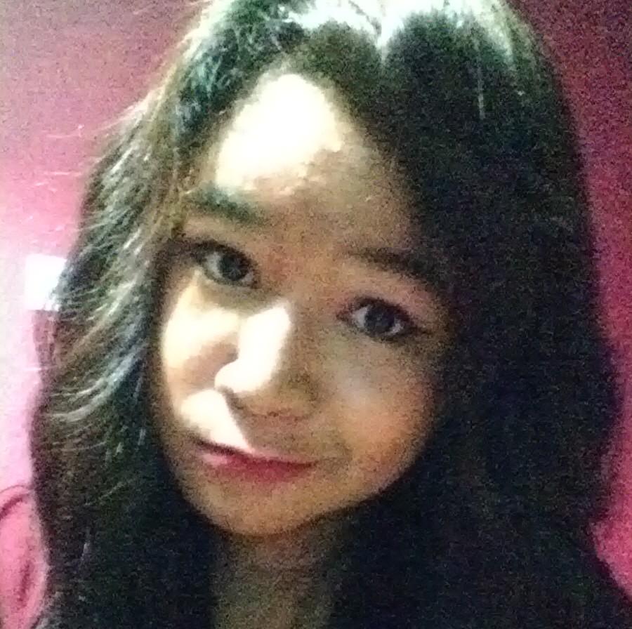 loves anime,rock music,internet,horro movies,video games and singing and punk style :P
