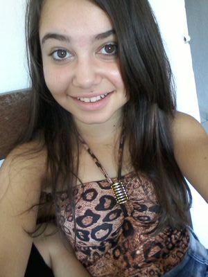 Toda mulher causa um efeito que esconde que seu corpo perfeito é só um convite pro que ela tem pro coração♬❤