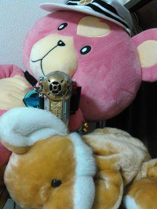 ゲッターとビーファイターがオレの正義。
ゆるくコスしてます。
マクロスはＦ・Δ・愛おぼ試聴。
ガンダムは量産機好き、魔改造いいよね。
ドラゴンドライブと冒険王ビィトは人生。
メダロットとロボポンとサイボーグクロちゃんも教科書。
最近推しの漫画は
ダンジョンのほとりの宿屋の親父
はやめブラストギア
バスタードレス