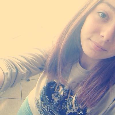 «Les vrais amis acceptent qui tu es, mais aussi t’aident à devenir ce que tu dois être» A. ; V. ; B. ; K. ; J. ; R. ♥️♥️